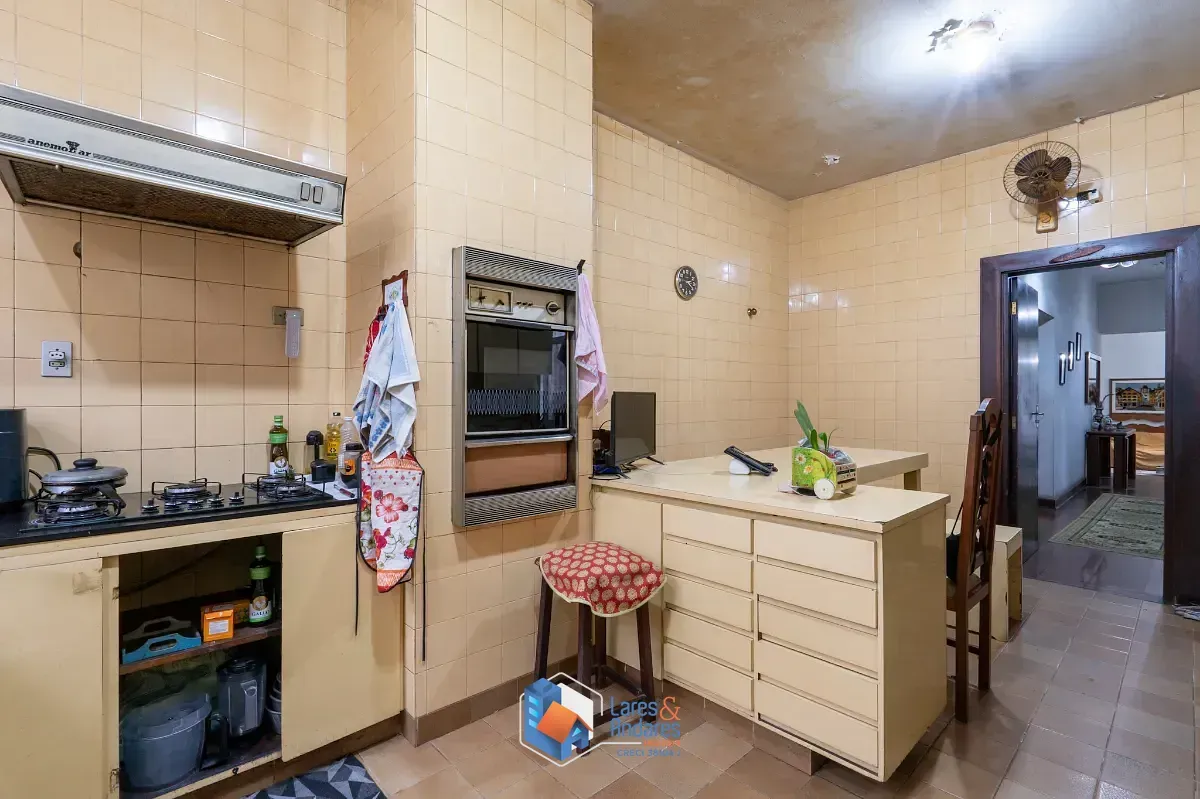 Imagem Casa para venda em Moema com 3 quartos, sendo 3 suítes, 330m²
