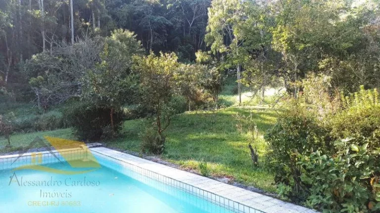 Imagem Vendo Chácara com 1800 mts² e Piscina