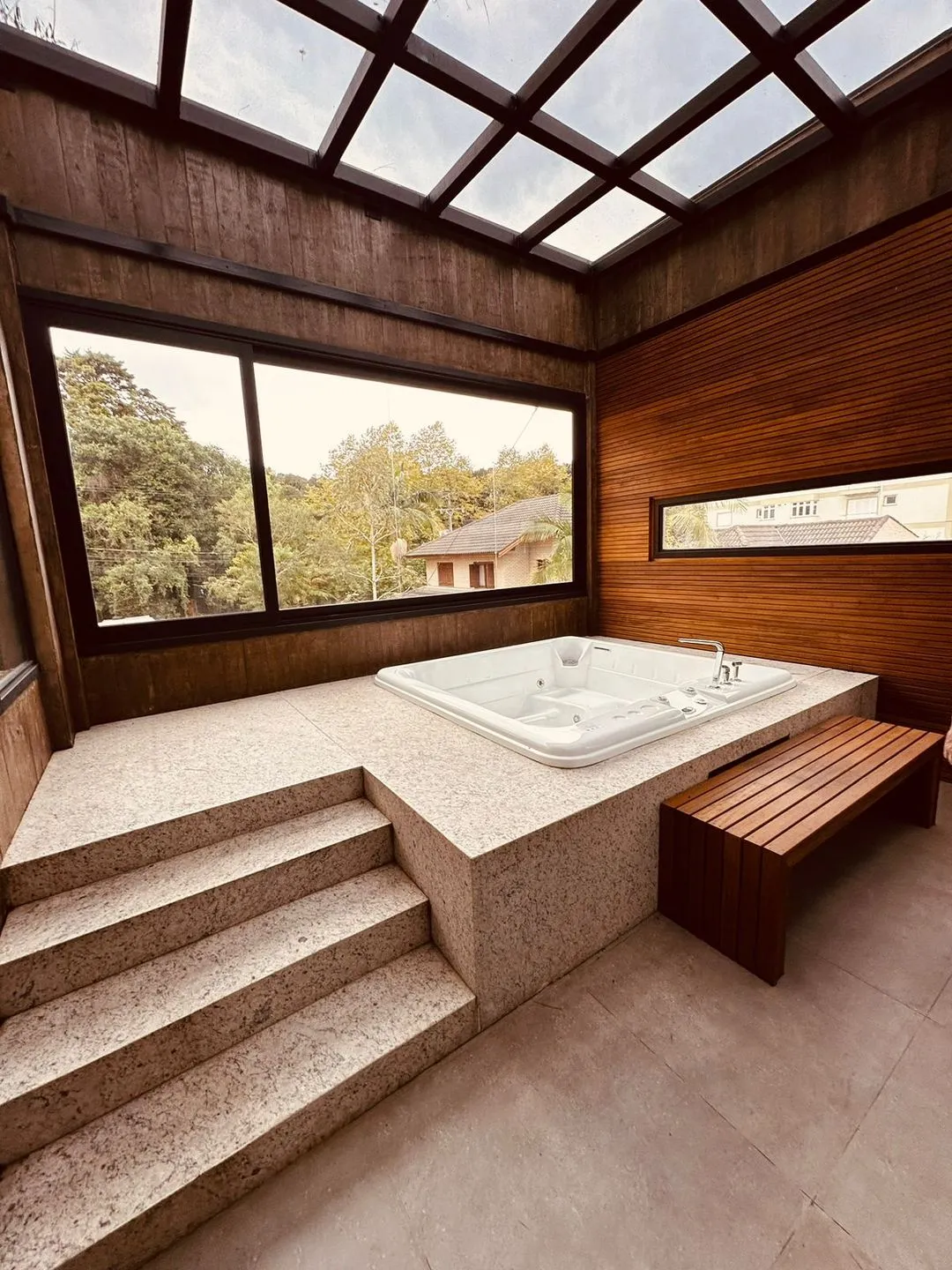 Imagem Apartamento à venda em Gramado, Centro, com 1 quarto, 57.76m2