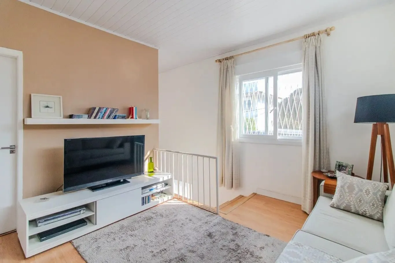 Imagem Casa de 3 dormitórios com 90m² à venda no Bairro Medianeira