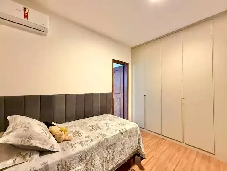 Imagem Casa com 5 Quartos à Venda, 279 metros em Alto Barroca - Belo Horizonte