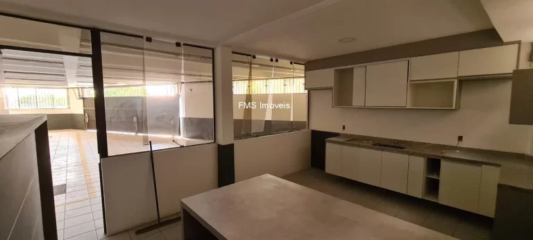 Imagem Prédio comercial exclusivo no Alto da Lapa, São Paulo-SP: 942m², 2 banheiros - Venda ou Locação!