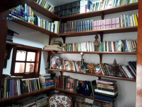 Imagem CASA NOBRE, 191m², ÓTIMOS ACABAMENTOS, EM CONDOMÍNIO FECHADO, RODOANEL.