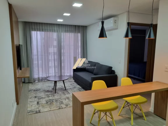 Imagem Apartamento mobiliado para locação no Cambuí, Campinas-SP: 1 quarto, 1 suíte, 1 banheiro, 1 vaga de garagem, 51m² de área. Venha conferir!