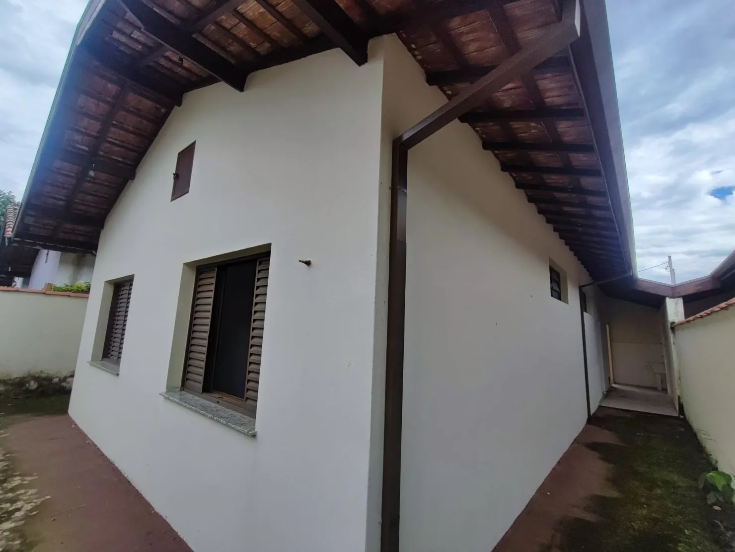 Imagem Casa à venda 3 Quartos, 1 Suite, 2 Vagas, 250M², Vila Rica, Pindamonhangaba - SP