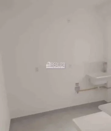 Imagem Apartamento de 2 dormitórios no Condomínio Residencial Turim, no bairro Recreio dos Bandeirantes, em Uberaba
