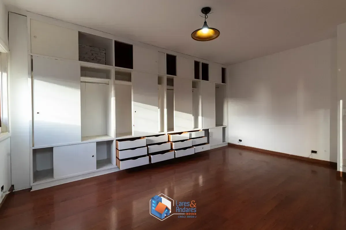 Imagem Casa para venda em Alto da Lapa com 4 quartos, sendo 1 suíte, 276m²