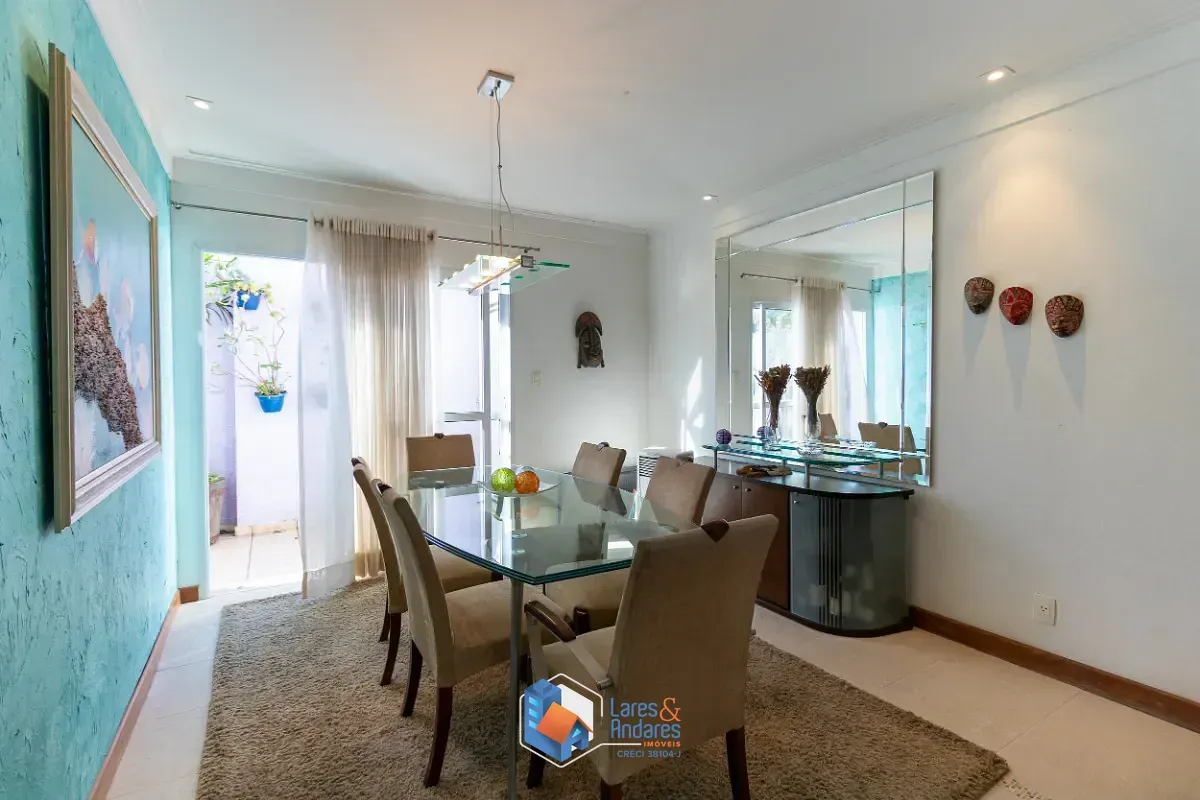 Imagem Casa para venda em Planalto Paulista com 3 quartos, sendo 1 suíte, 320m²