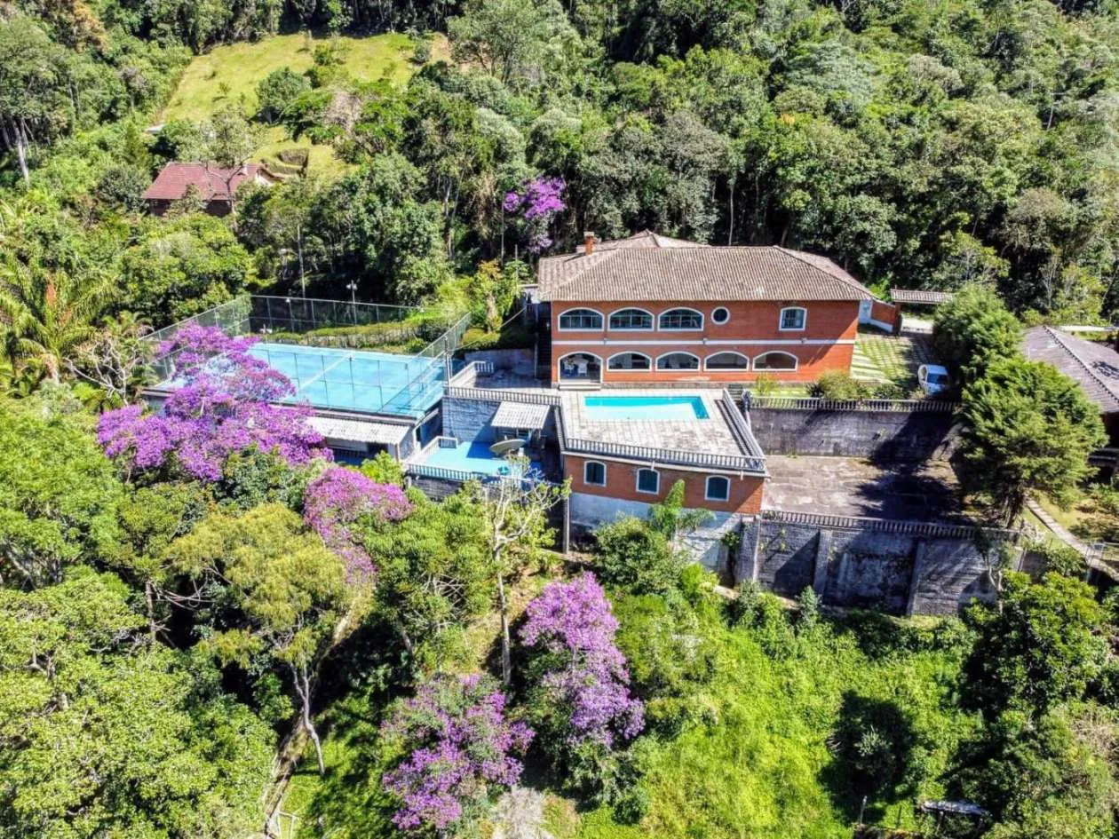 Imagem Casa para Venda em Petrópolis / RJ no bairro Fazenda Inglesa