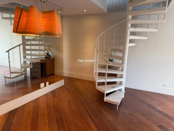 Imagem Cobertura duplex com 188m2 na Vila Olímpia