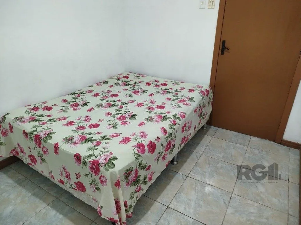 Imagem Casa térrea em ótimo estado.