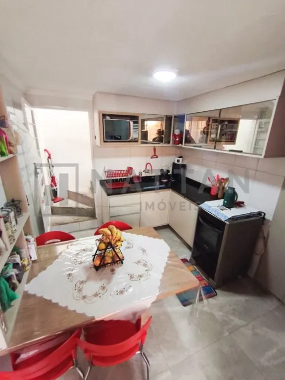 Imagem Sobrado com 4 dormitórios à venda, 200 m² por R$ 500.000,00 - Vila Ré - São Paulo/SP