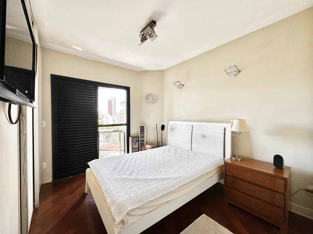 Imagem Apartamento para venda e locação em Aclimação com 3 quartos, sendo 2 suítes, 226m2