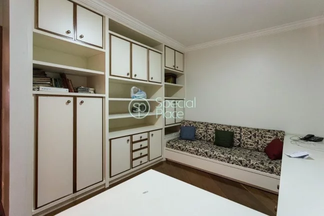 Imagem 235 metros 4 dormitórios 4 suítes 6 banheiros 4 vagas Piscina aquecida Espaço zen Hidromassagem A...