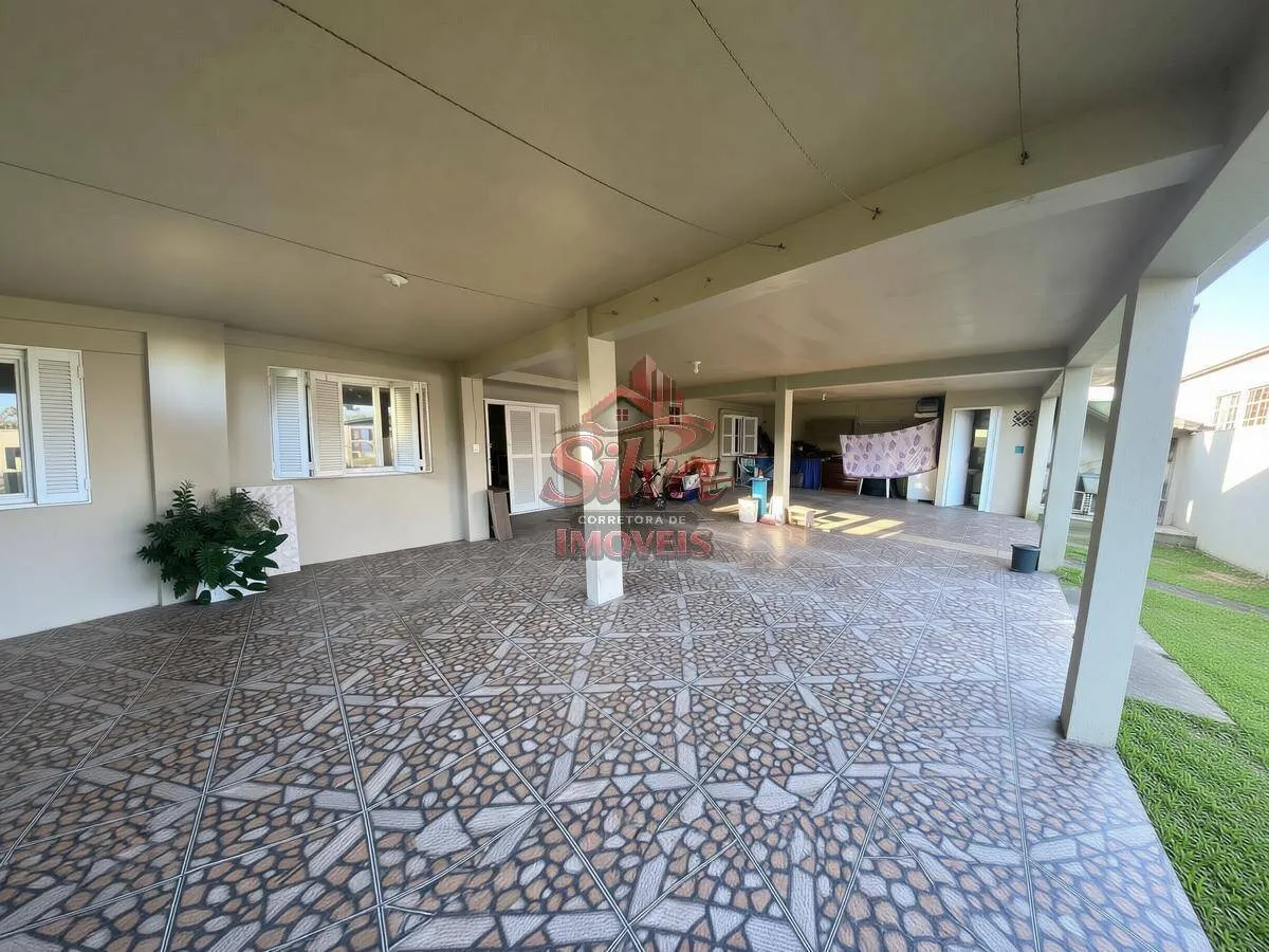 Imagem C548 | Casa 6 dormitórios à venda a 350m do mar em Imbé