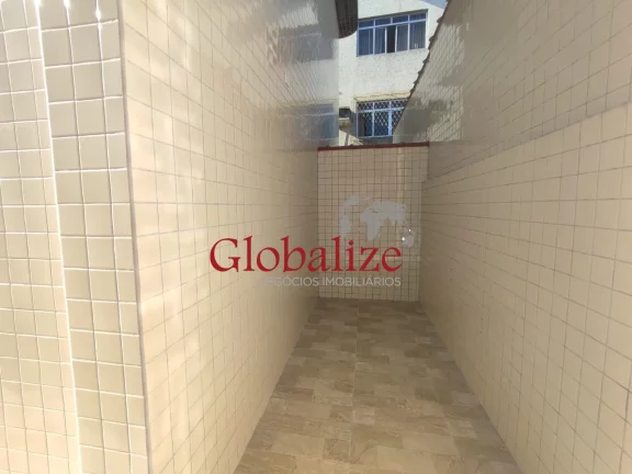 Imagem CASA TÉRREA NOVA DE 03 DORMITÓRIOS SENDO 01 SUÍTE COM QUINTAL E GARAGEM NO BAIRRO DO EMBARÉ EM SANTOS SP R$ 830.000,00