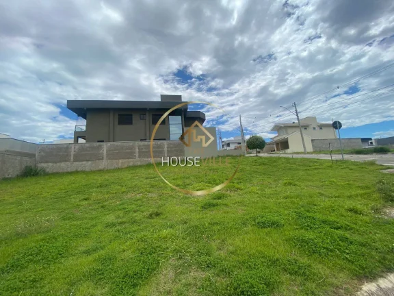 Imagem Terreno de Esquina, Caçapava, Condomínio Malibu, 375m².