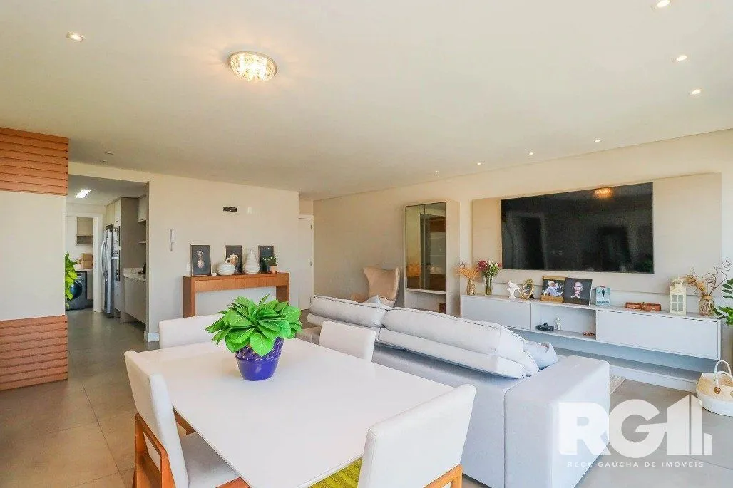 Imagem Apartamento com 3 Dormitórios, Suíte e Vaga Dupla - Andar Alto