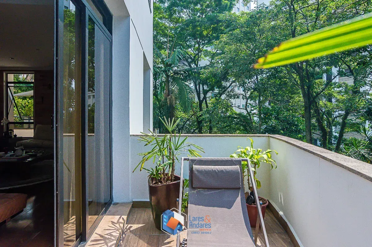 Imagem Duplex para venda em Vila Suzana com 4 quartos, sendo 2 suítes, 308m²