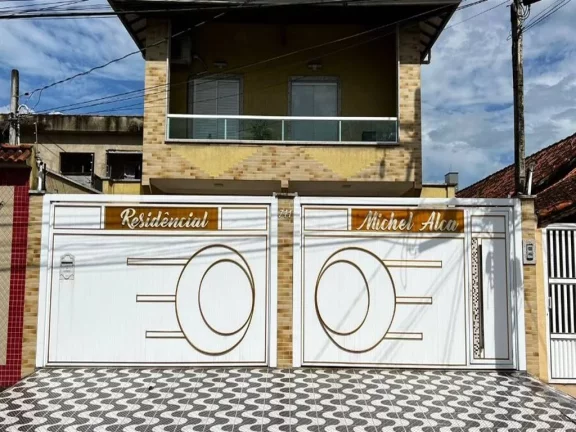 Imagem Sobrado com 3 dormitórios à venda, 73 m² por R$ 325.000 - Mirim - Praia Grande/SP