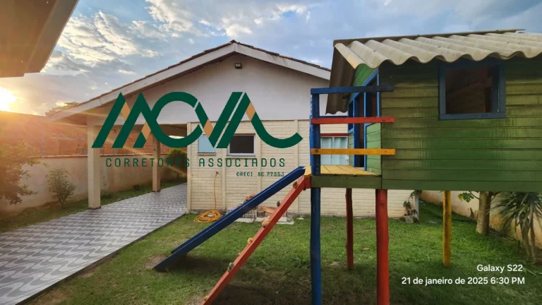 Imagem Casa disponível para locação mensal em Itapoá SC