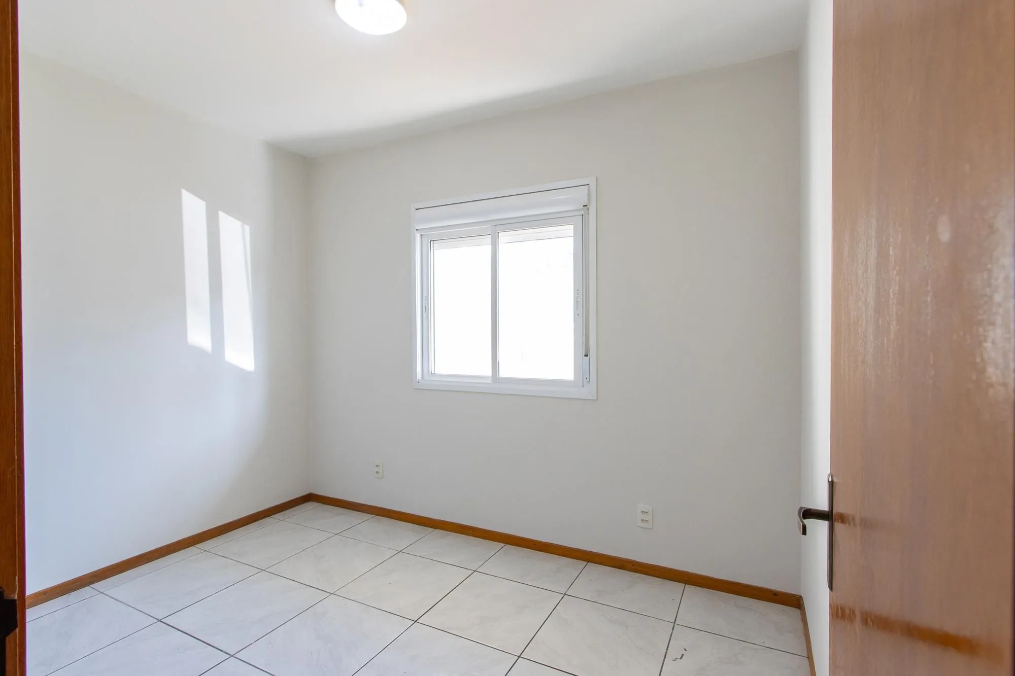 Imagem Casa residencial em condominio fechado para locação no bairro Hípica