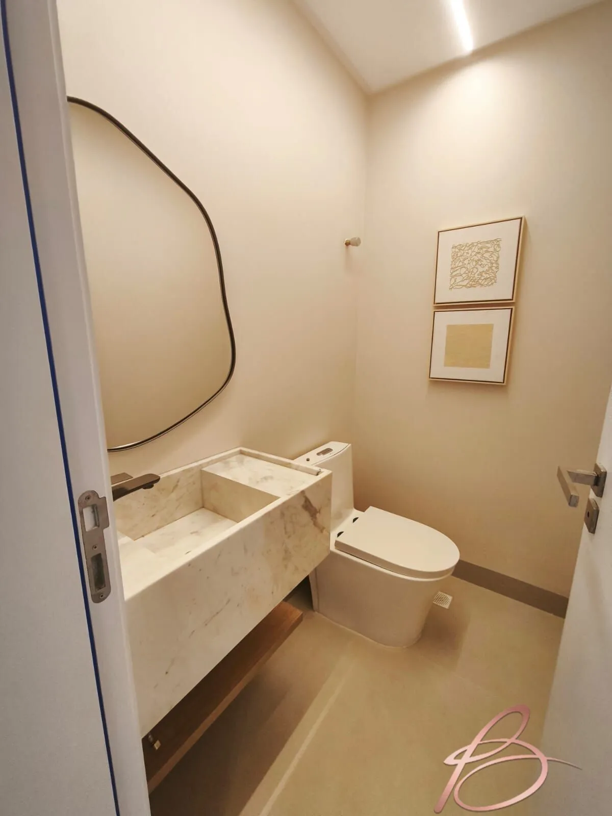 Imagem Apartamento Alto Padrão 3 suítes em Balneário
