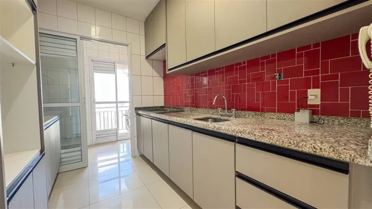 Imagem APARTAMENTO COM 189 m² - PONTA DA PRAIA - SANTOS SP