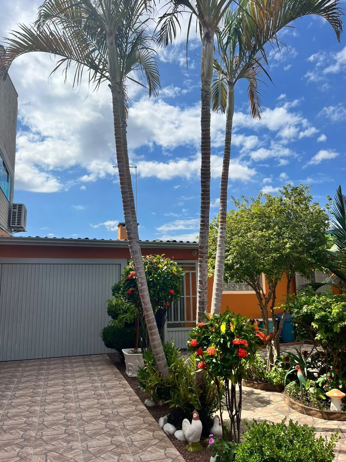 Imagem Casa 3 dormitórios, 1 suíte, 2 vagas, Bairro Parque Florido