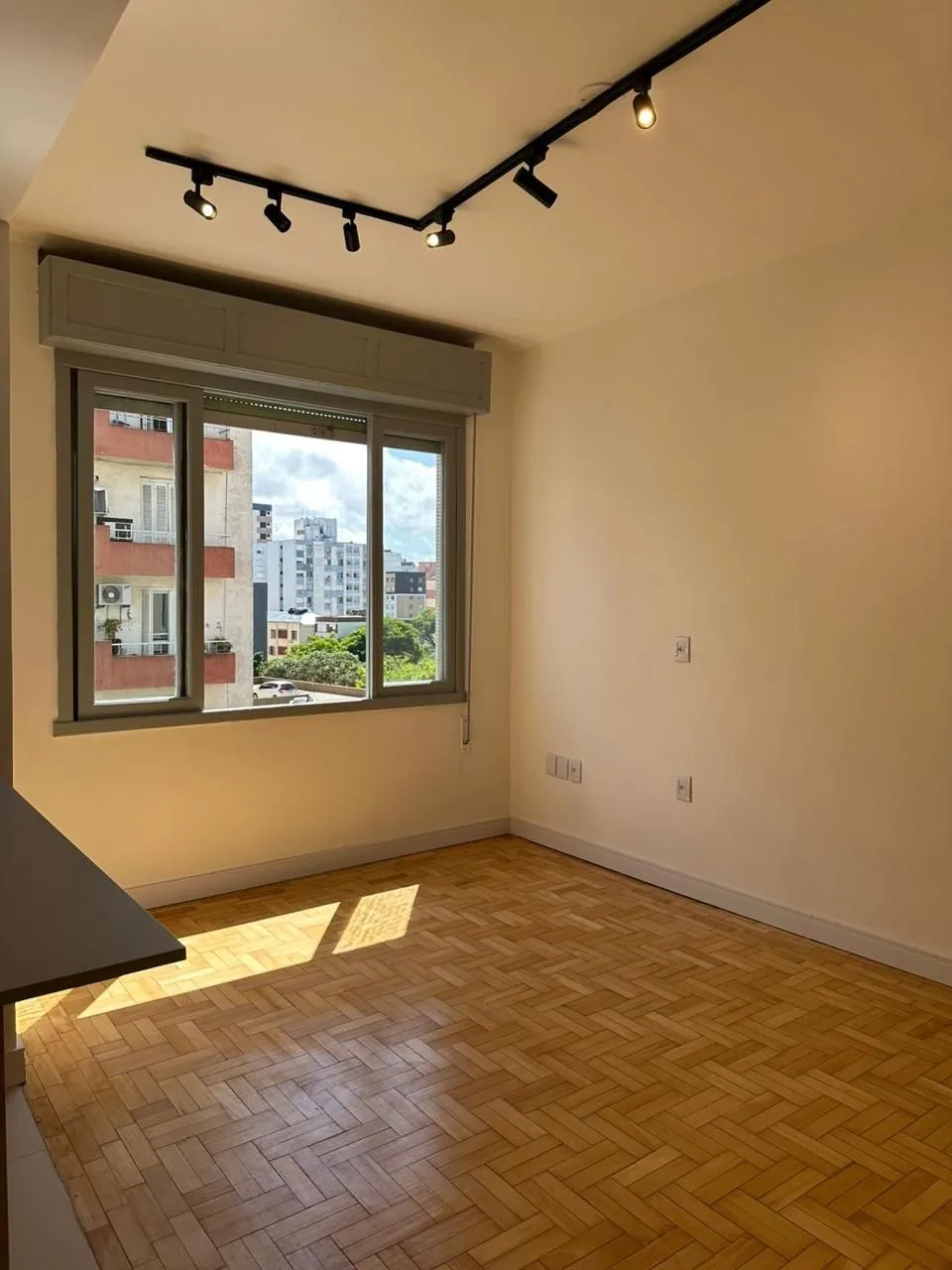 Imagem Apartamento Reformado por Arquiteta | 2 Dormitórios | 59,84m² | Cidade Baixa