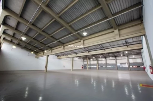 Imagem Galpão Comercial para Locação em Guarulhos-SP, Cidade Jardim Cumbica: 1.517,59 m² de Área Disponível!
