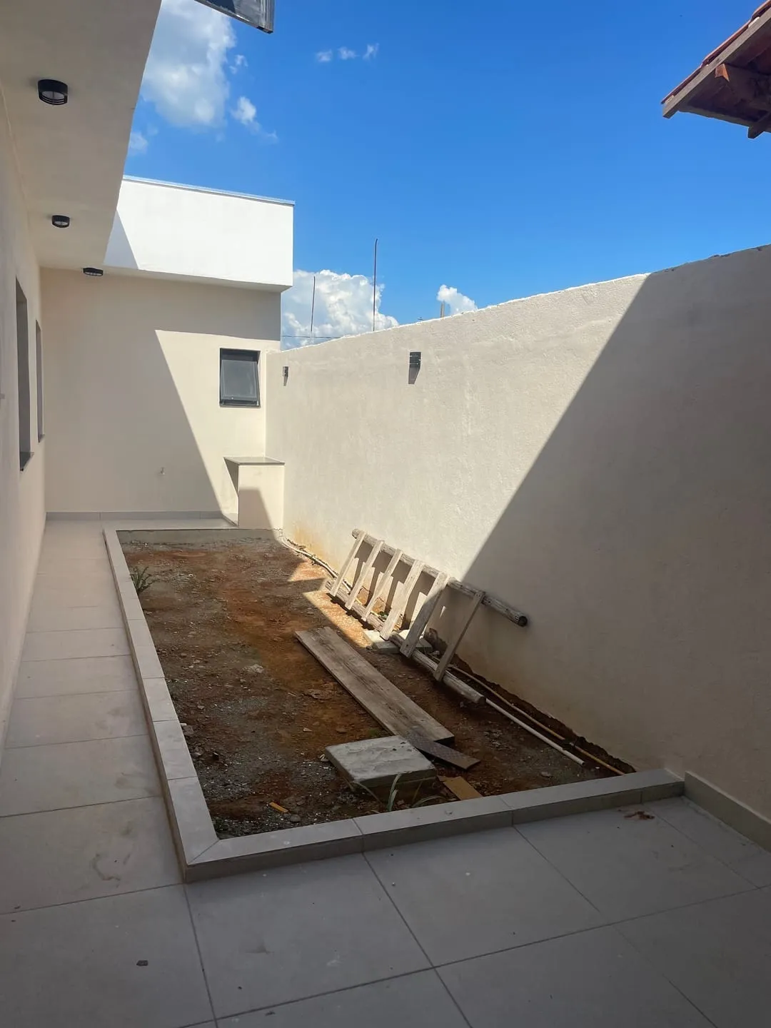 Imagem Casa à venda 3 Quartos, 1 Suite, 2 Vagas, 175M², Loteamento Residencial e Comercial Flamboyant, Pindamonhangaba - SP
