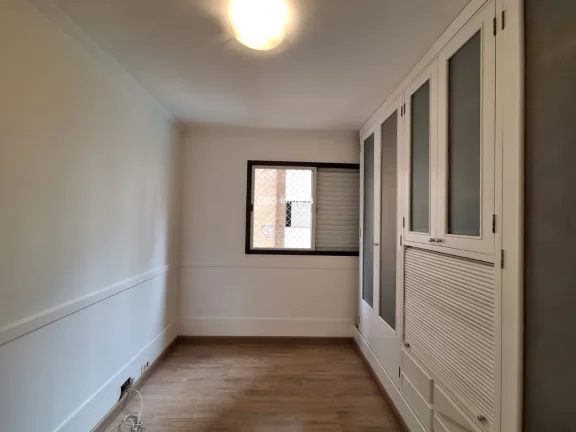 Imagem Apartamento com 3 dorm. e 1 suíte - 98m2 em Moema