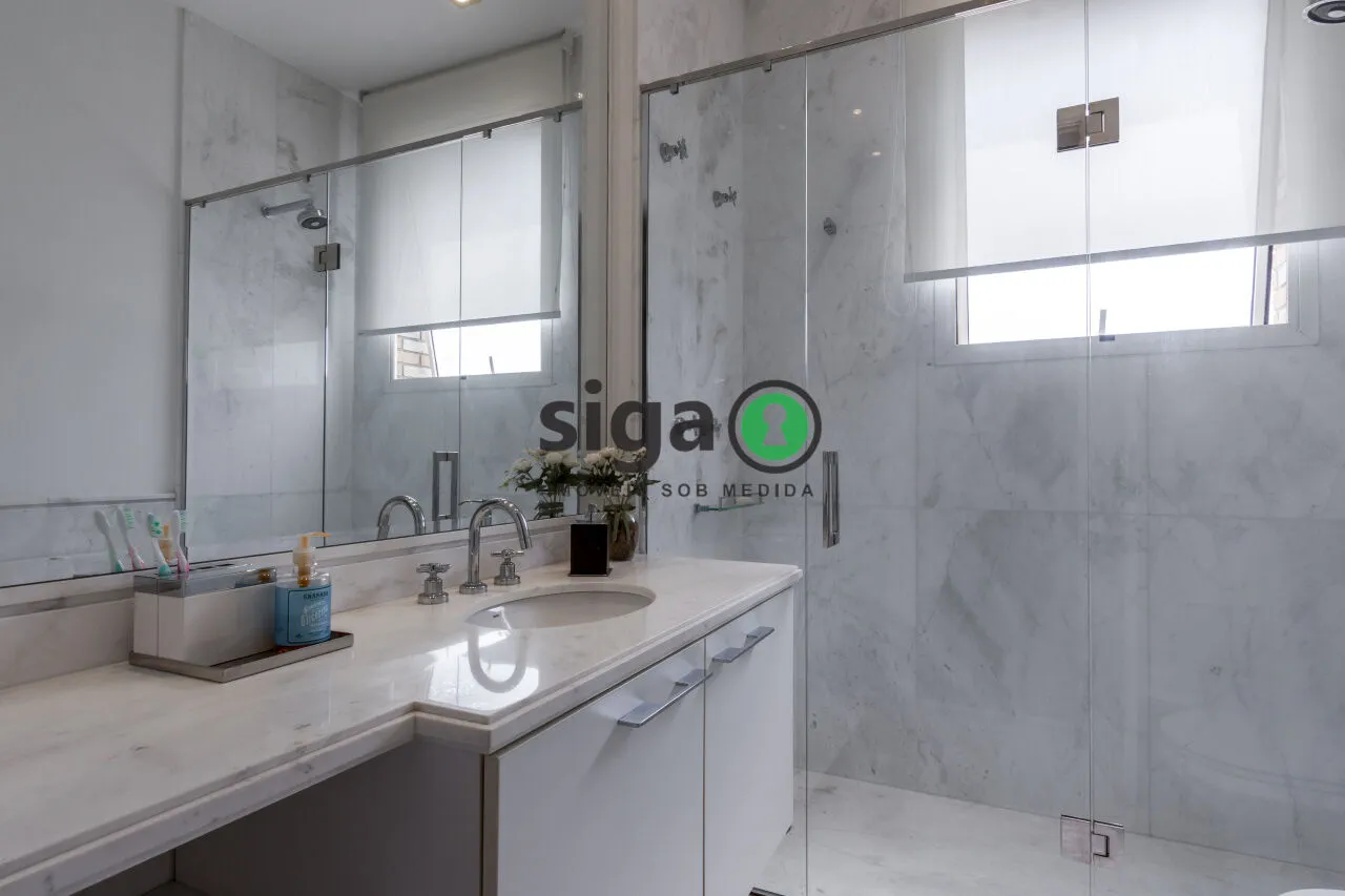 Imagem Apartamento com 4 Quartos à Venda no Itaim