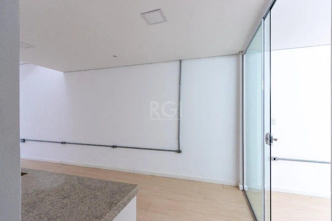 Imagem Conjunto/Sala para Venda - 83.48m², 0 dormitórios, Cidade Baixa