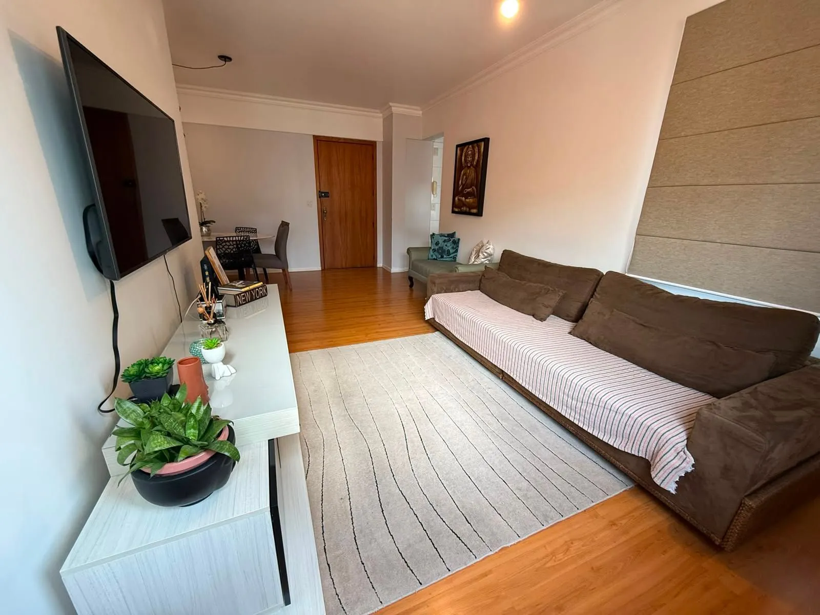 Imagem Apartamento semimobiliado no Moinhos de Vento