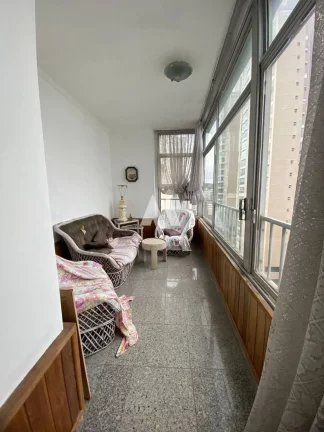 Imagem Apartamento Padrão - 2 dormitórios, 1 suíte, vaga coberta, Vista Mar - José Menino / Santos