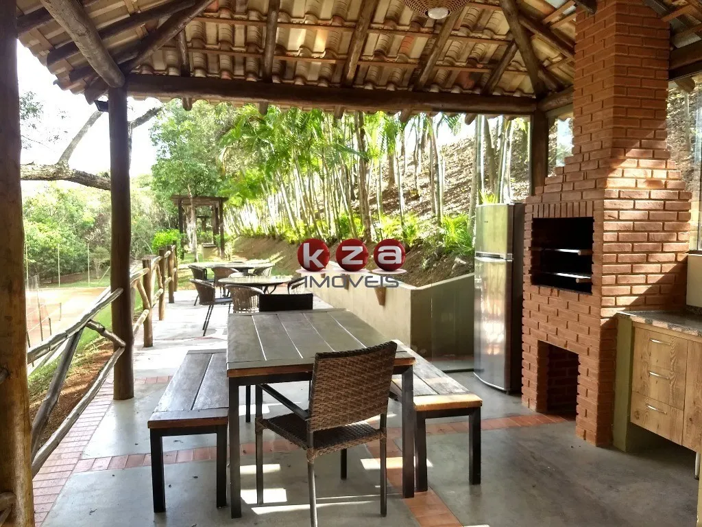 Imagem Terreno em Condomínio à Venda em Valinhos-SP, Condomínio Villa Lombarda 1.137,00 m² de Área