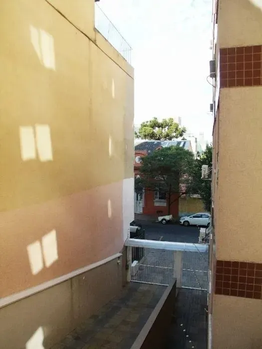 Imagem Apartamento de 01 dormitório em edifício com infraestrutura no Centro de Porto Alegre-RS