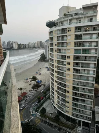 Imagem Apartamento com 2 dormitórios à venda, 68 m² por R$ 420.000 - Pitangueiras - Guarujá/SP