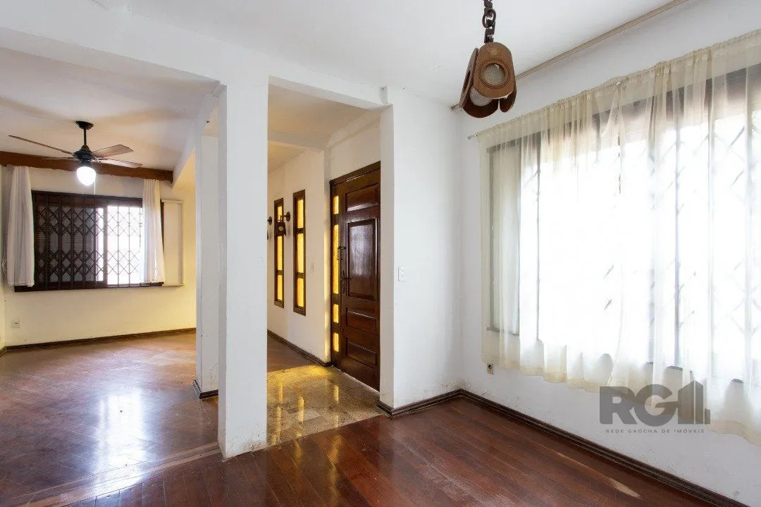 Imagem Casa para Venda - 205.5m², 3 dormitórios, sendo 2 suites, 3 vagas - Vila Nova