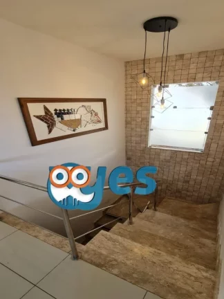 Imagem Casa Triplex em Lauro de Freitas