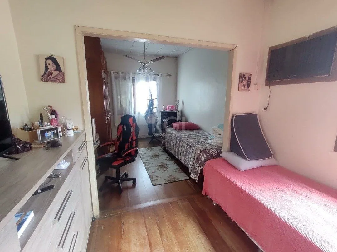 Imagem Casa para Venda - 265.1m², 3 dormitórios, 4 vagas - Guarujá