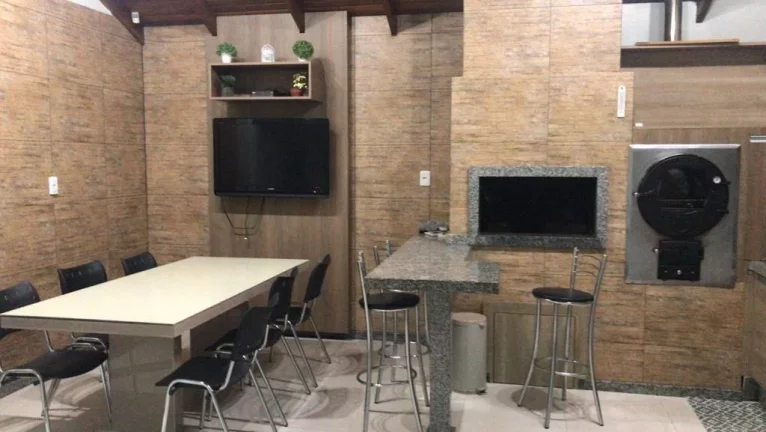 Imagem Casa para Venda em Chapecó, Centro, 3 dormitórios, 1 suíte, 1 banheiro, 2 vagas