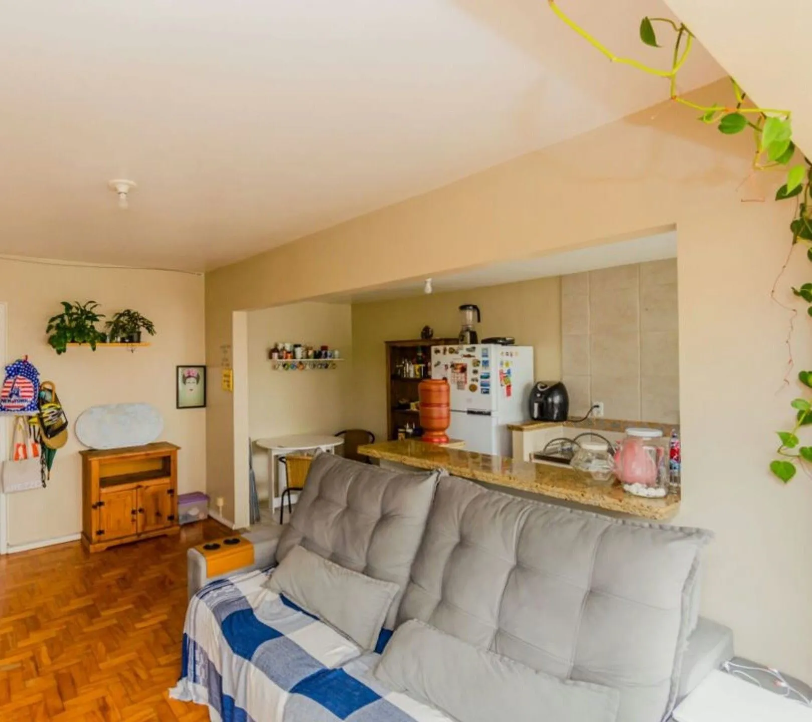 Imagem Vende-se apartamento com 2 quartos, 78m² e 1 vaga - Bom Fim