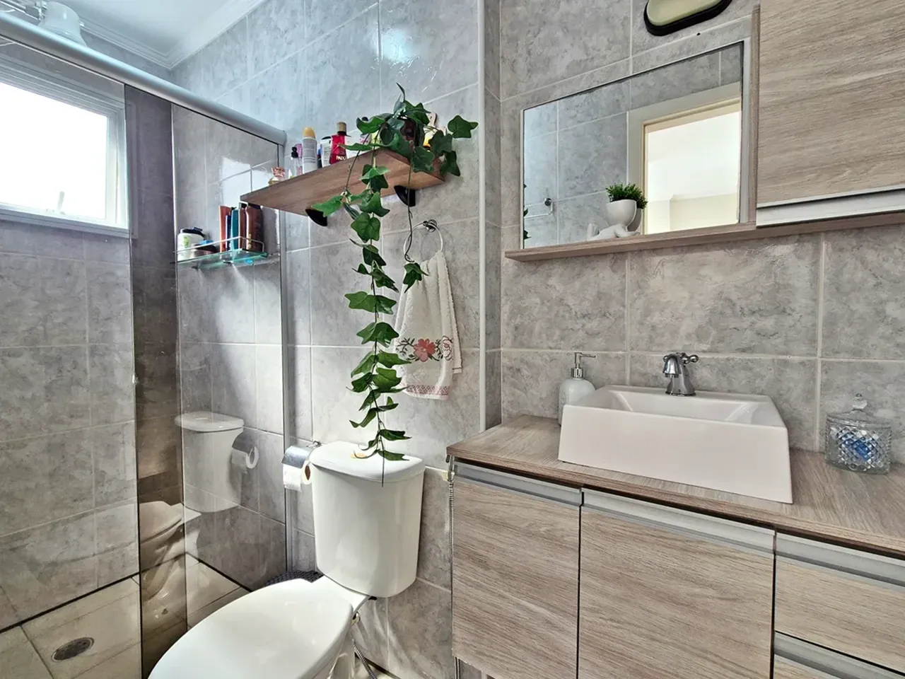Imagem Apartamento com 2 Quartos à Venda, 60 m² em Mirim - Praia Grande