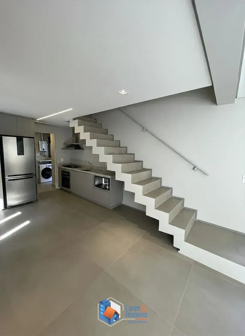 Imagem Duplex para venda em Jardim Paulista com 2 quartos, sendo 2 suítes, 197m²