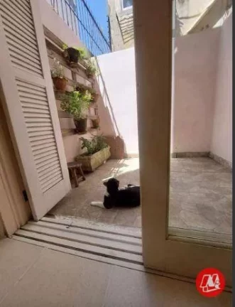 Imagem JK próximo ao Clinicas com pátio.