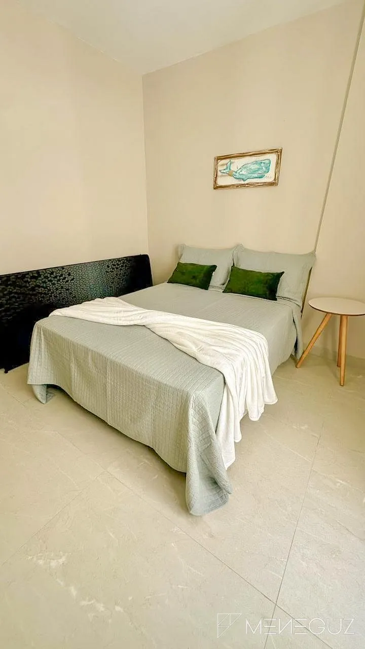 Imagem Apartamento 2 quartos, finamente mobiliado a uma quadra do mar