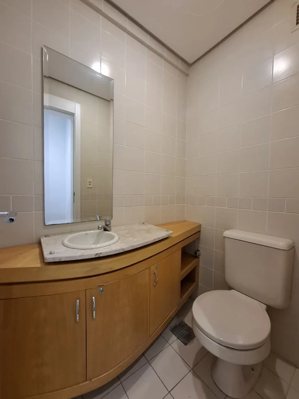 Imagem Sala comercial à venda em Porto Alegre, Auxiliadora, 35.56m2